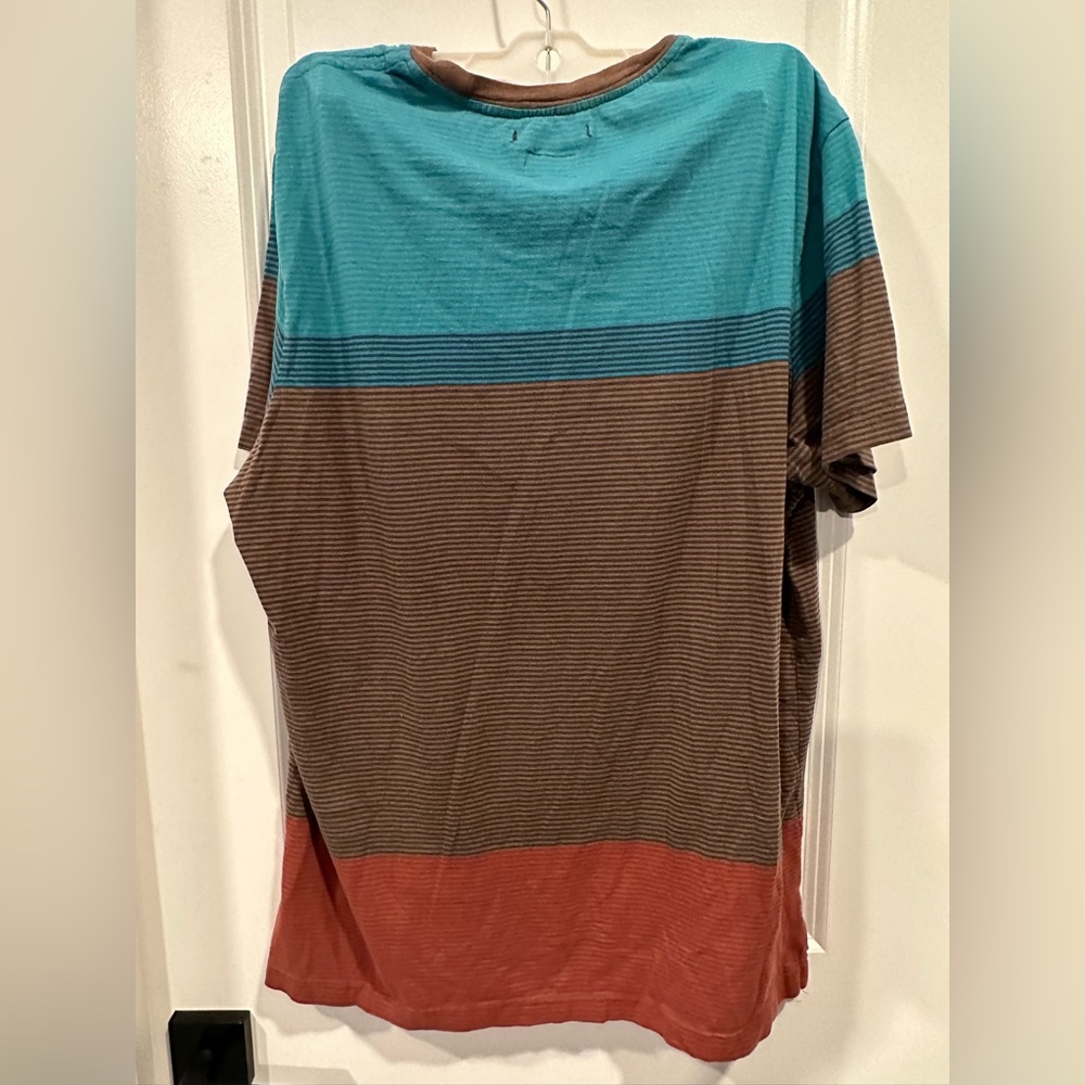 RVCA tee - Picture 3 of 4